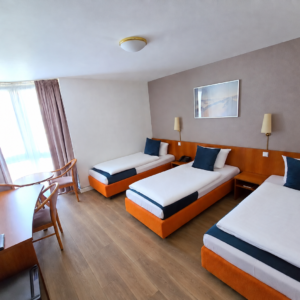 Dreibettzimmer